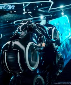 Tron: Legacy Light Cycle Power Pack with 6" Sam Flynn